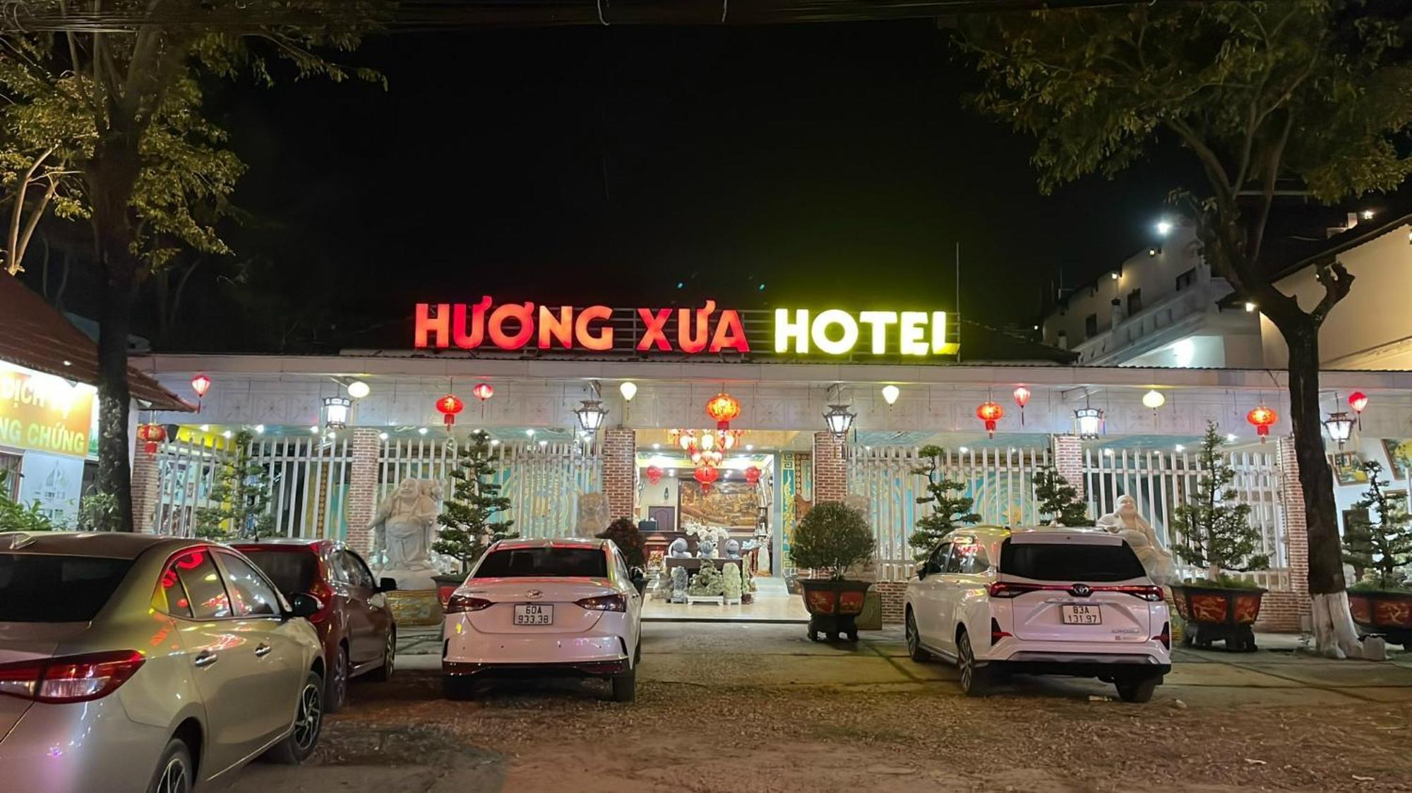 מלון הא טיין Khach San Huong Xua מראה חיצוני תמונה